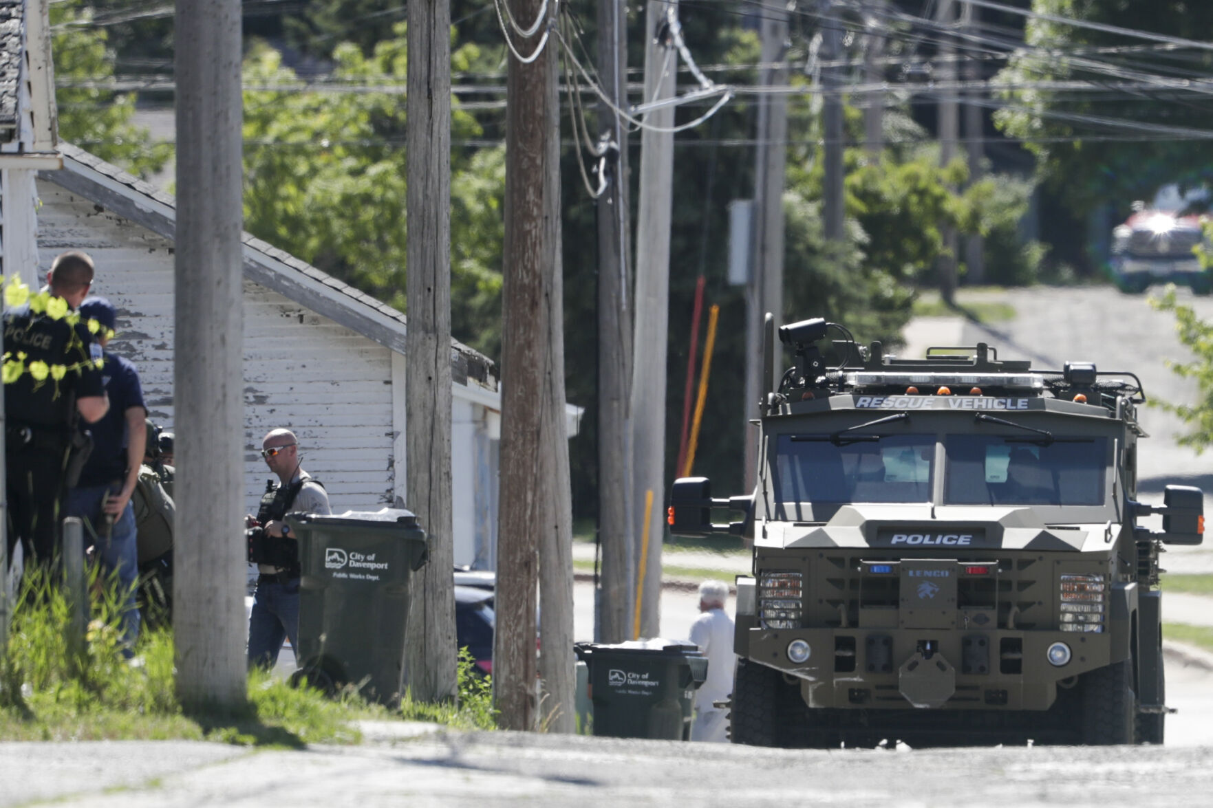 062322-qc-nws-swat-16.jpg